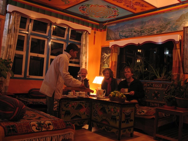 restaurant night